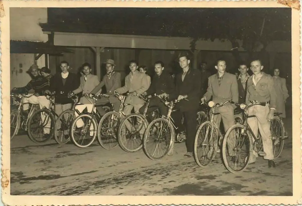 4. Década de 1970: O Apito das Fábricas e o Cotidiano Operário. - Blumenau em Foco Portal de Notícias de Blumenau/SC