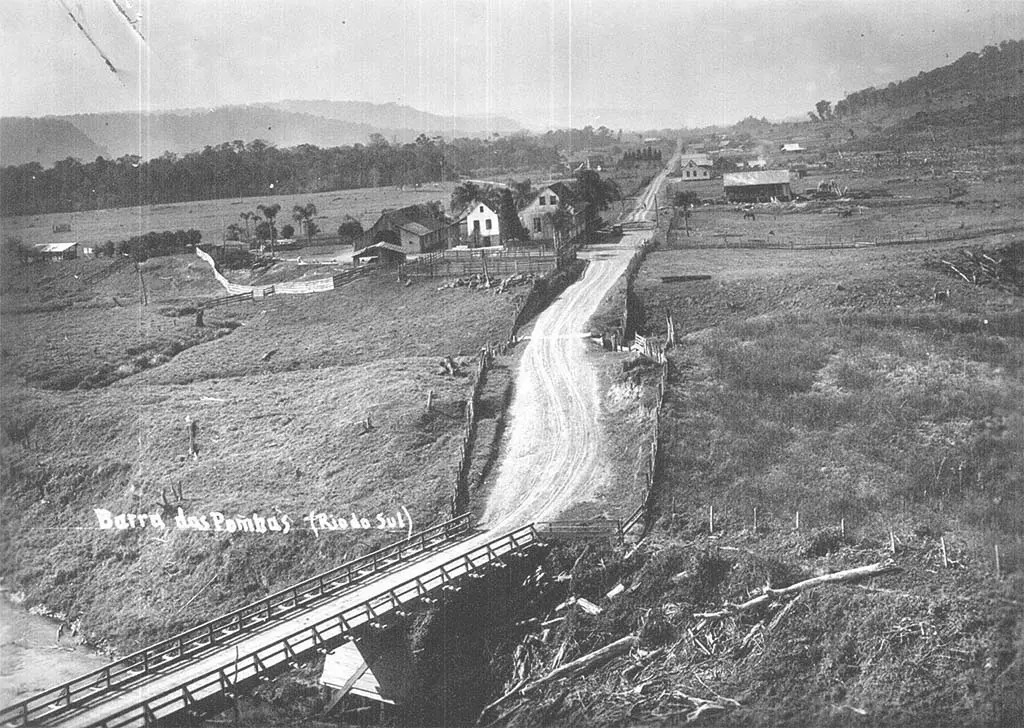 3. Expansão da Malha Viária no Médio Vale (Meados do Século XX).