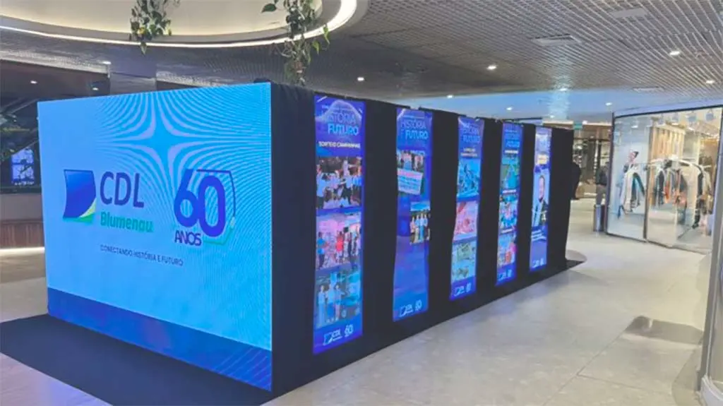 Exposição CDL Blumenau no Shopping H. - Blumenau em Foco Portal de Notícias de Blumenau/SC