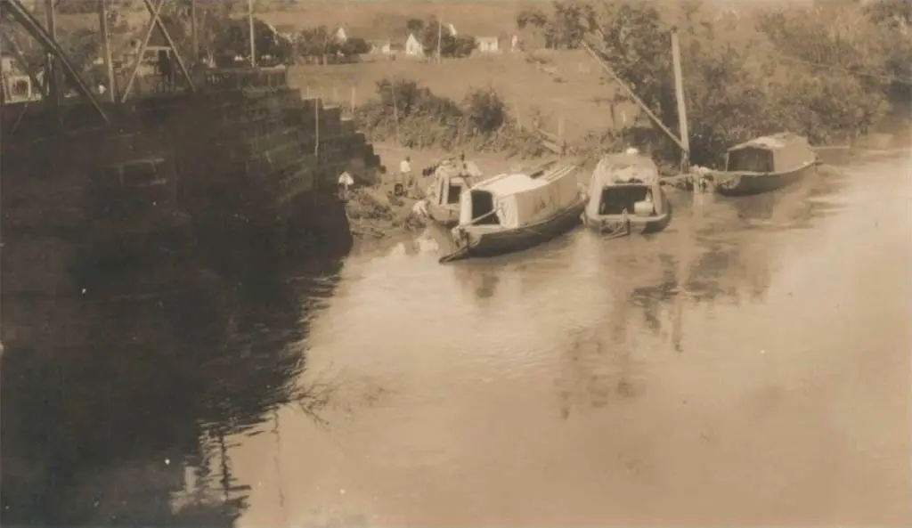 1. O Transporte Fluvial no Inverno (Início de Agosto da década de 1880). - Blumenau em Foco Portal de Notícias de Blumenau/SC.
